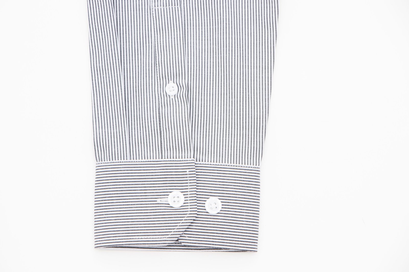 Camisa líneas grises