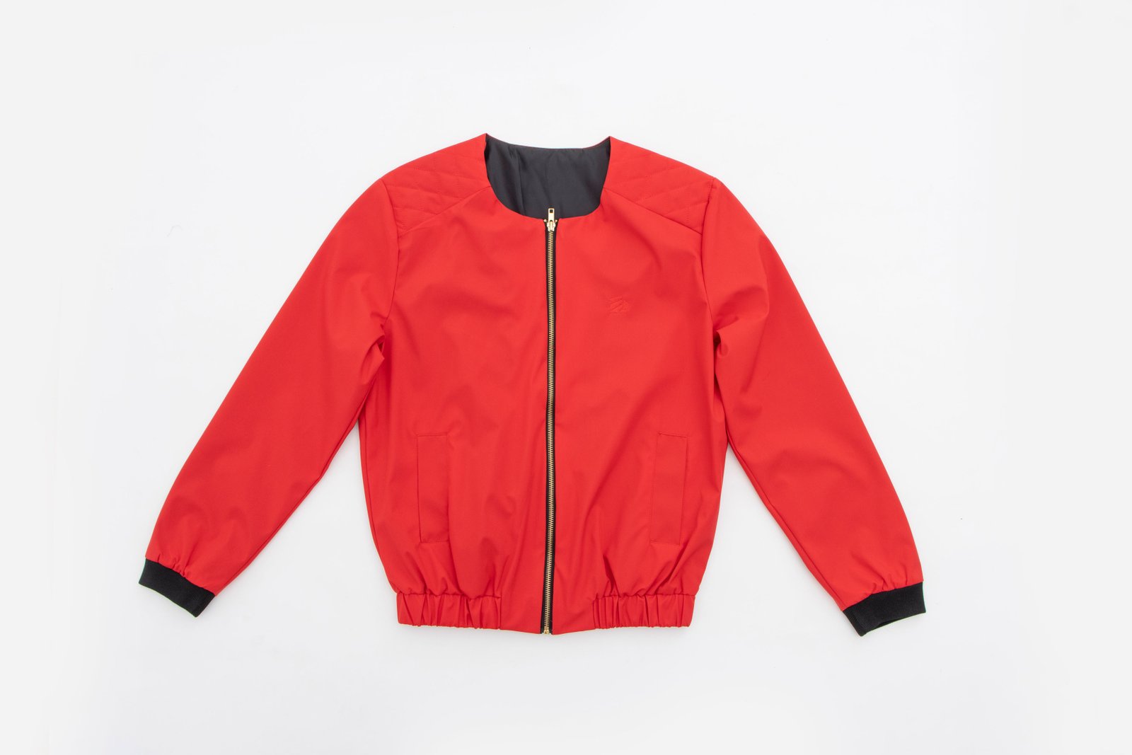 Jacket roja con cierre