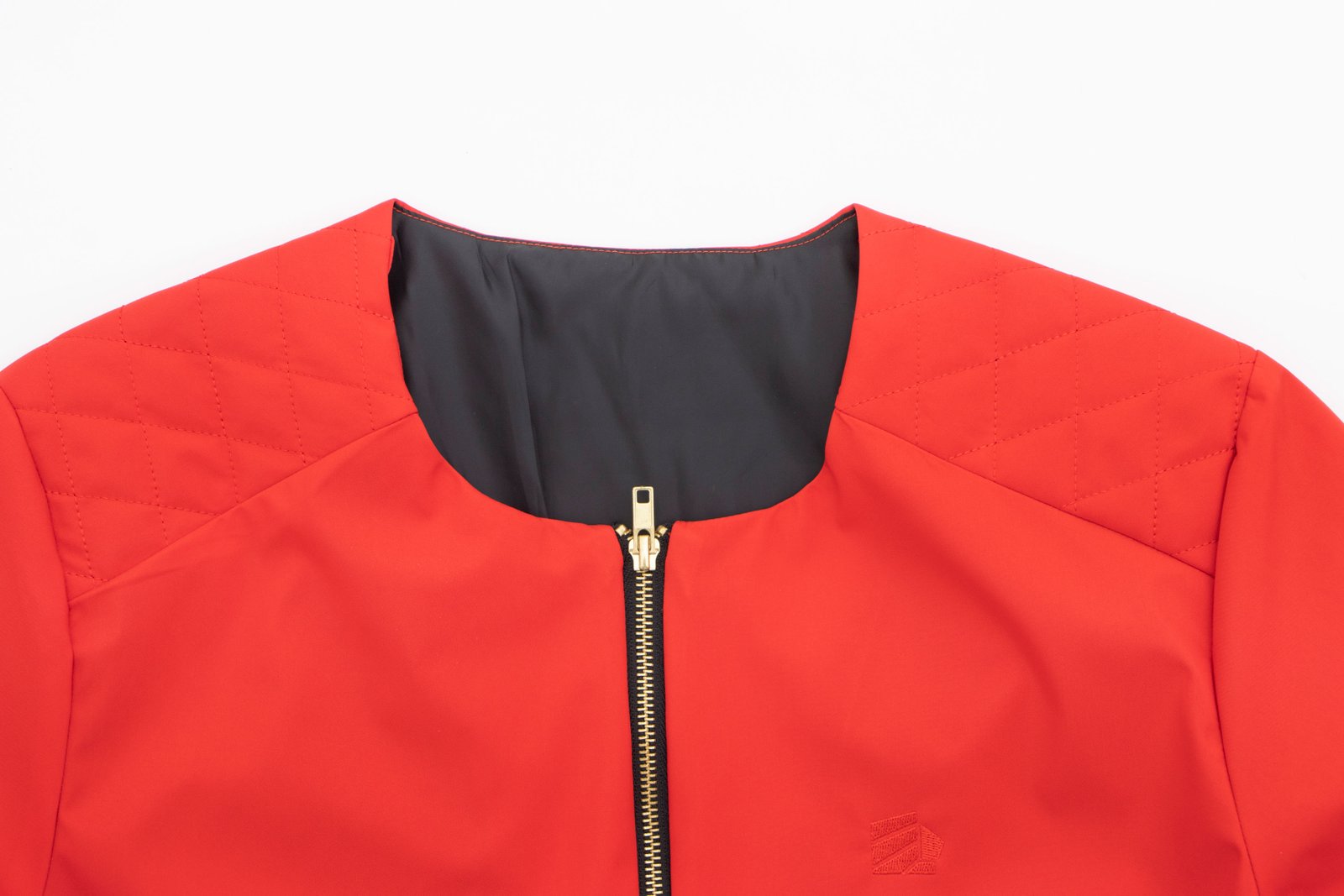 Jacket roja con cierre