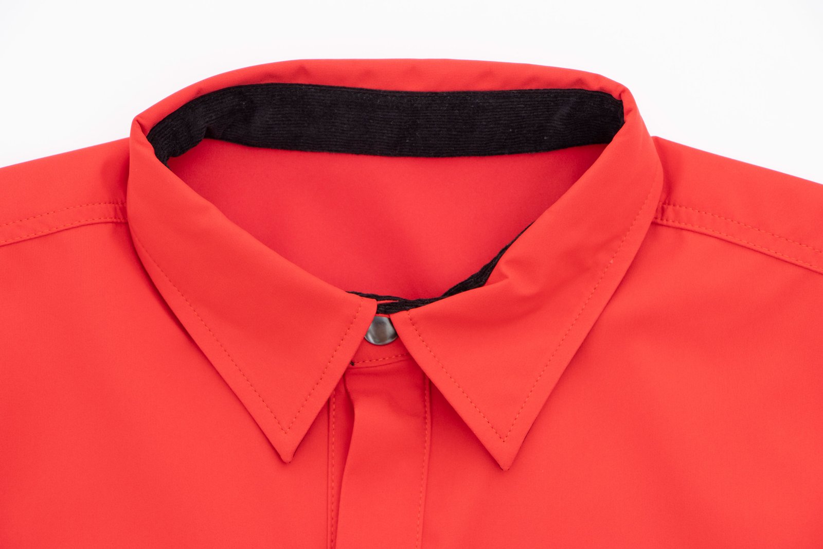 Jacket roja con dos botones